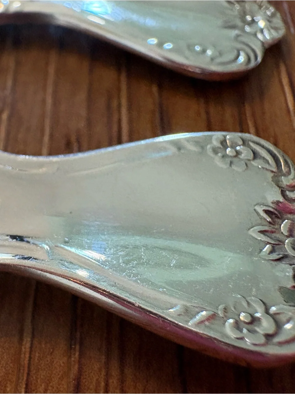 12 piece Rogers & Bro Remembrance Silverplate Spoon Set Tea & Iced Tea